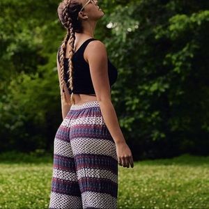 American Eagle Flowy Bohemian Pants